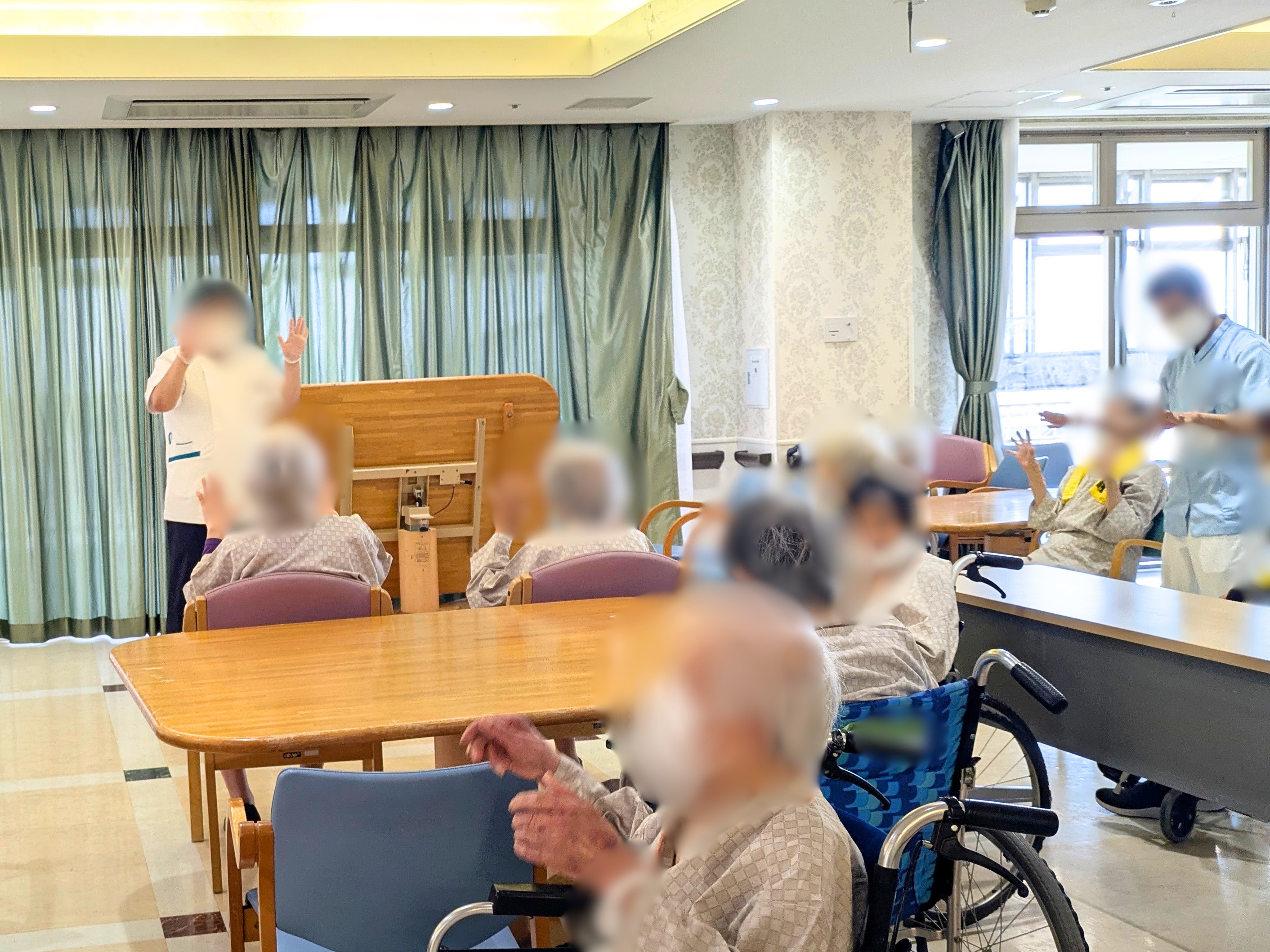 C4認知症病棟　作業療法　笑顔あふれる健康体操